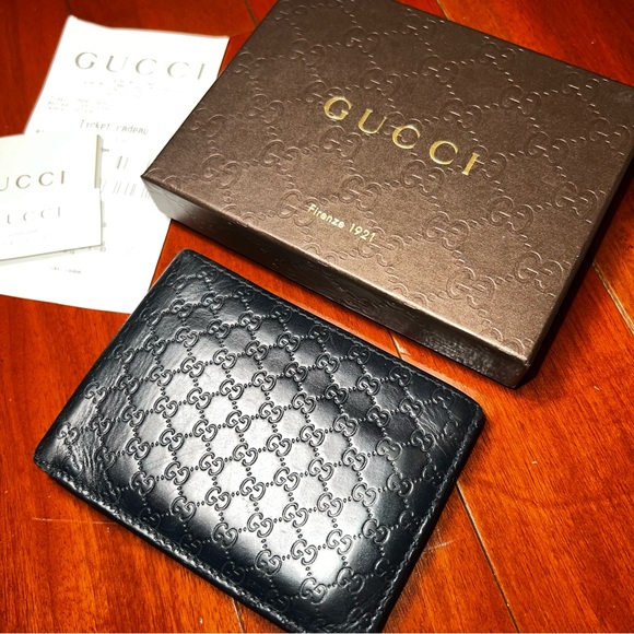 GUCCI Men’s MicroGuccissima GG Logo Leather Wide Bifold Navy Blue Wallet - Picture 3 of 16